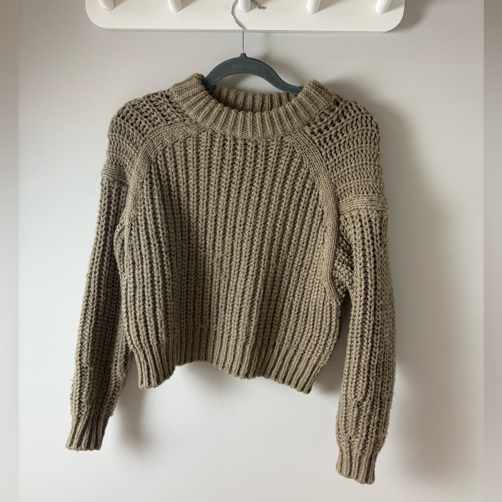 H&M Tan Crew Neck Chunky Sweater Ribbed Knit